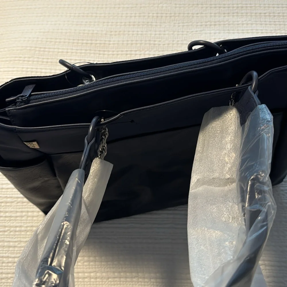 BEIS The Diaper Bag Navy Blue NWT - Picture 8 of 10
